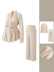 Conjunto Gestante Blusa Plissada Decote V com Faixa e Calça Pantalona - Off-white