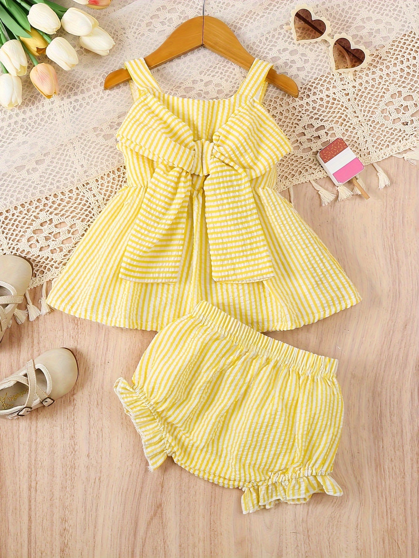Conjunto Infantil Bebê Menina Regata com Laço e Short Listrado 2 Peças Conjunto Menina 17 Kabannas Amarelo 6-9 Meses 