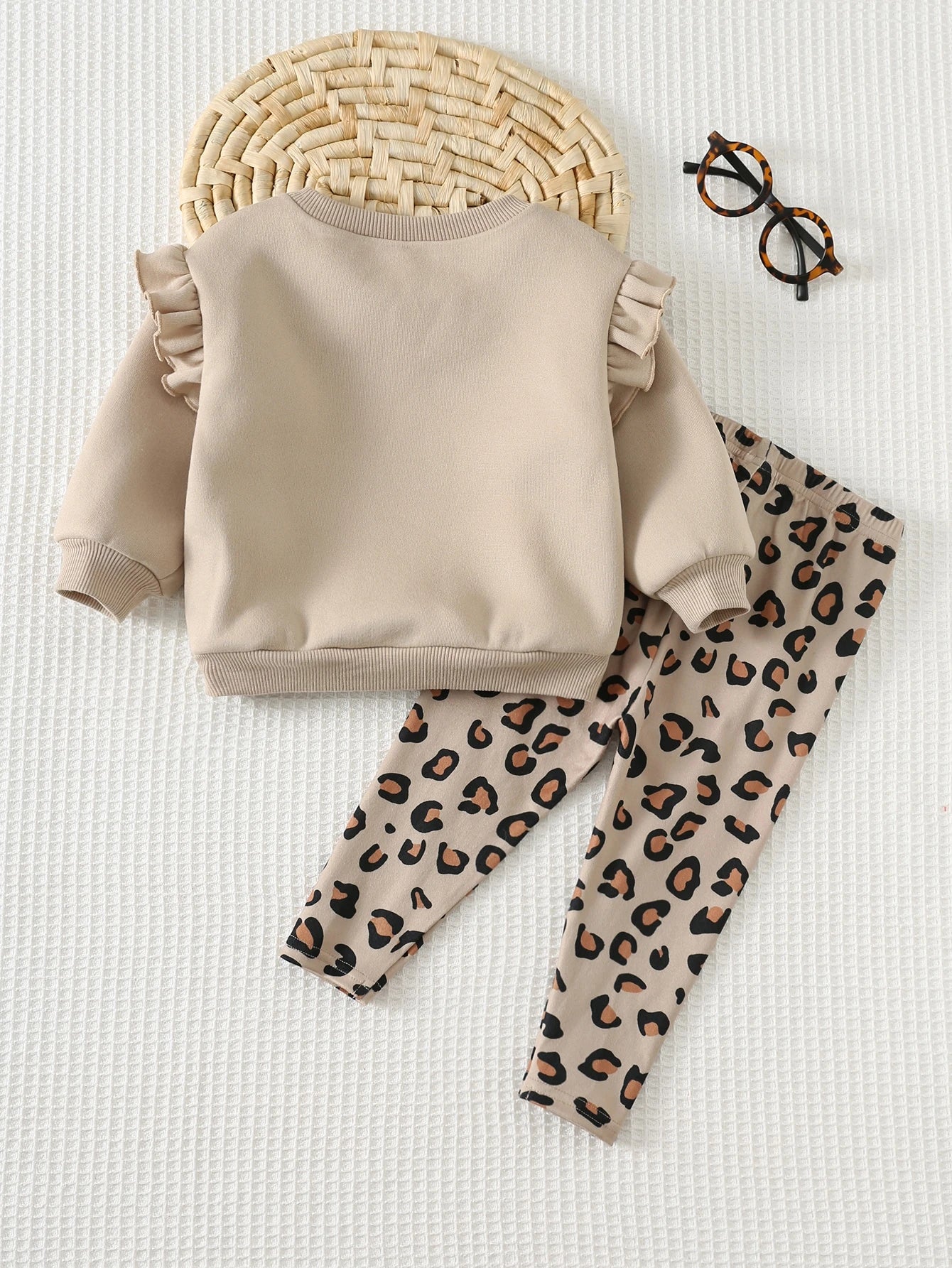Conjunto Infantil Menina Moletom Oncinha com Laço e Calça Legging - Bege oncinha