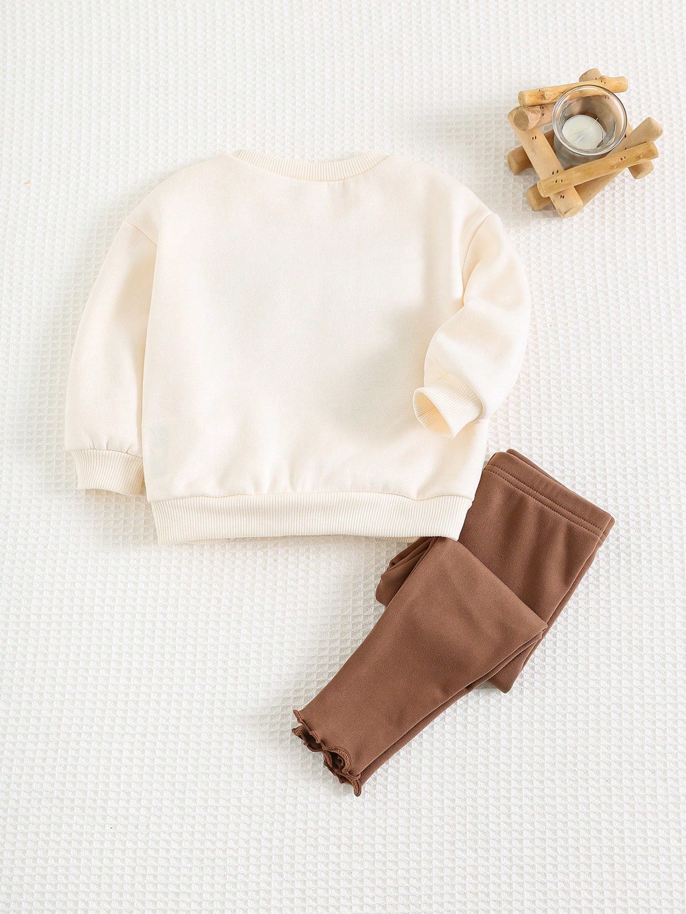 Conjunto Infantil Menina Moletom Oncinha com Laço e Calça Legging - Off white e marrom