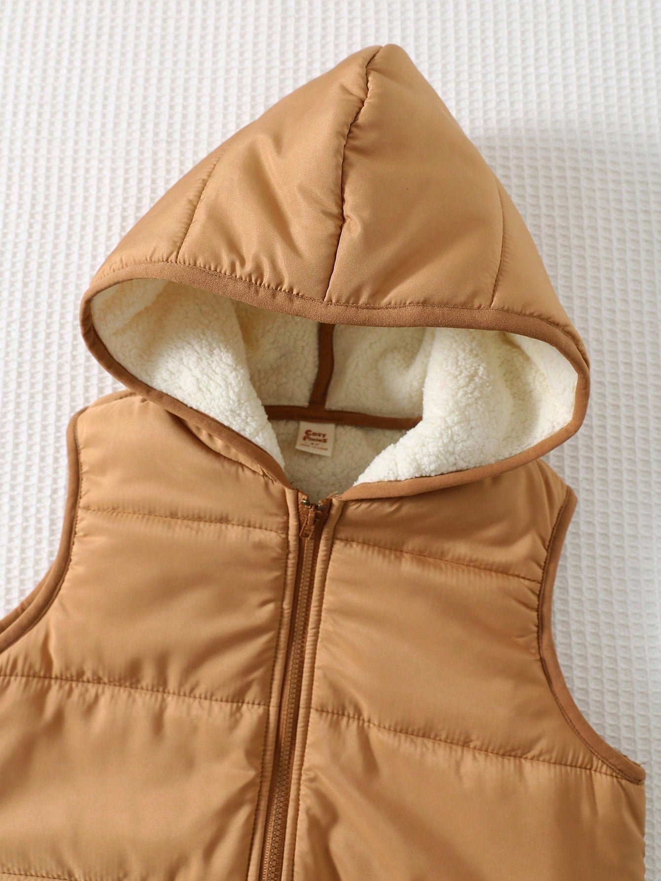Conjunto Infantil Menino 3 Peças Moletom Calça e Colete Puffer com Capuz - Bege e caramelo