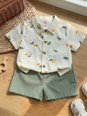Conjunto infantil menino camisa dinossauro e shorts