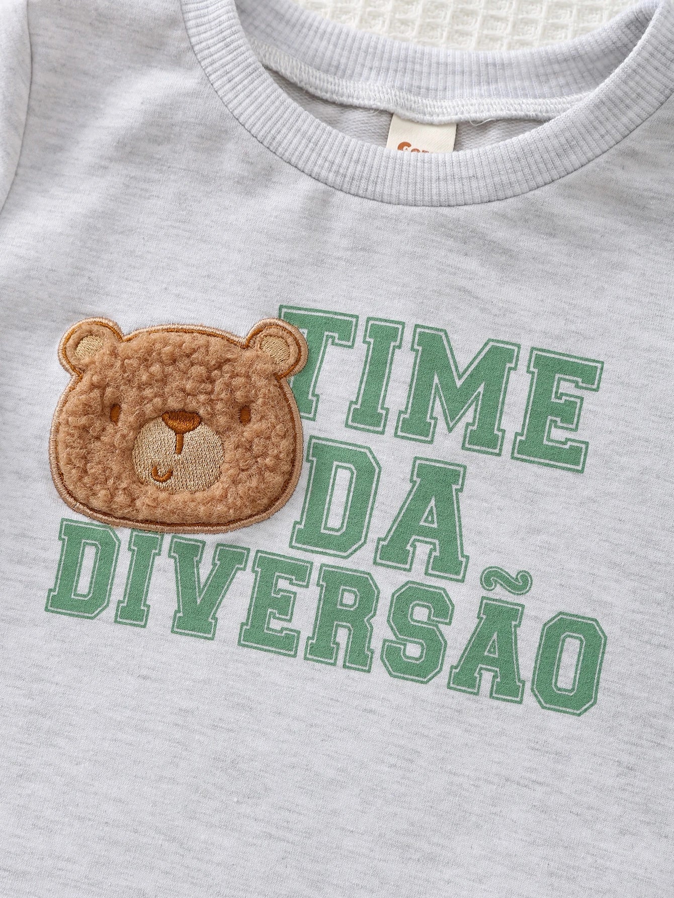 Conjunto Infantil Menino Camiseta Urso e Bermuda Cinza - Cinza