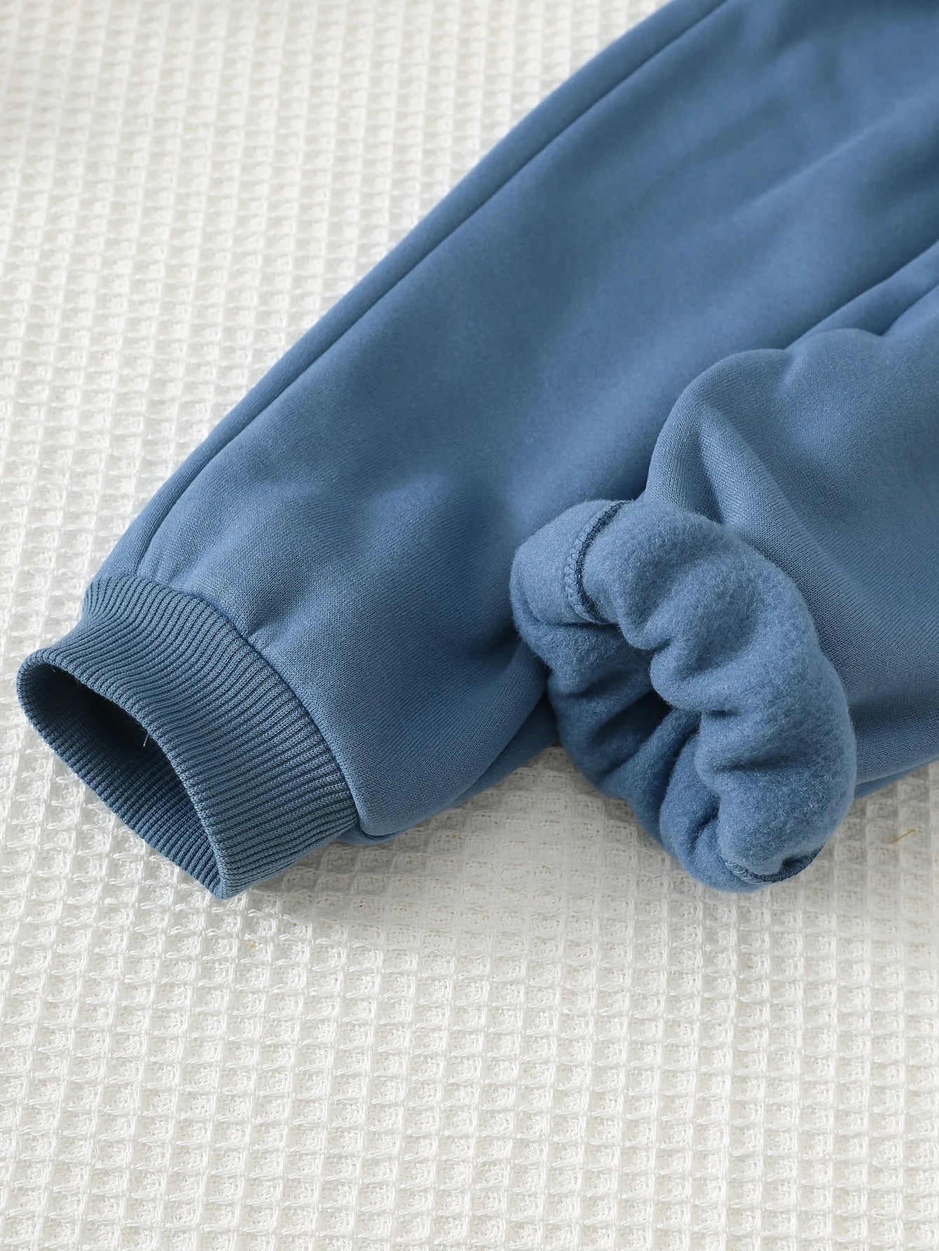 Conjunto Infantil Menino Moletom Bichinhos 3D e Calça Azul - Bege e azul