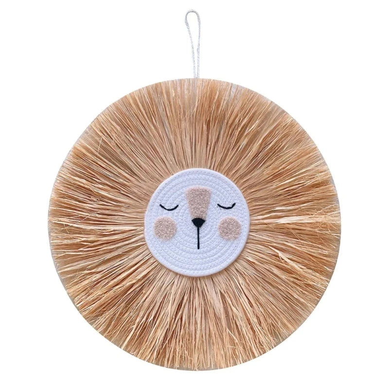 Decoração de Parede em Ráfia Feita à Mão Decoração de Parede 01 Kabannas Leão sonolento 