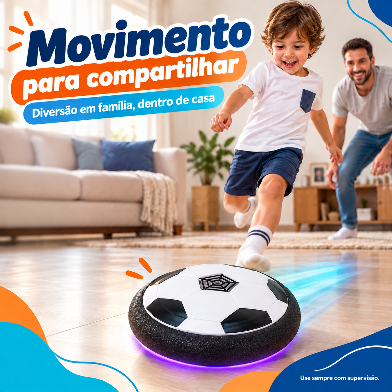 Criança brincando com HoverBall em ambiente interno