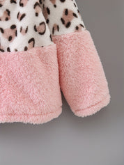 Jaqueta Infantil Feminina com Capuz e Zíper Pelúcia Colorblock Estampa Leopardo Jaqueta Menina 01 Kabannas 