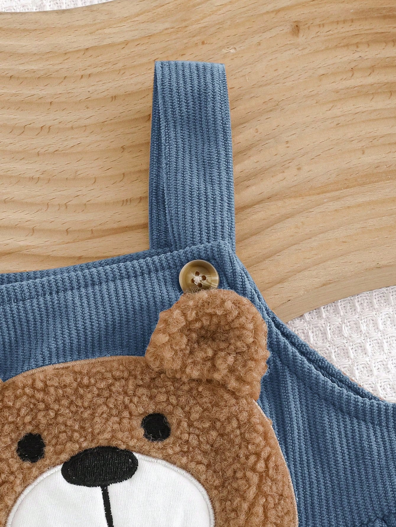 Jardineira Bebê Menino Canelada Aplique Urso 3D 001 Macacão Menino 04 Kabannas 