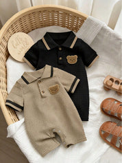 Kit 2 Macacões Bebê Menino Gola Polo Jacquard Bordado Urso 001 Macacão Menino 05 Kabannas Cáqui / Preto 1-3 Meses 