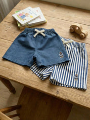 Kit 2 Shorts Infantil Menino Listrado e Liso com Patch de Urso - Azul e listrado