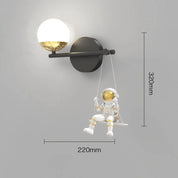 Luminária de Parede Astronauta para Quarto Infantil Luminária de Parede 01 Kabannas Astronauta B - Direita 