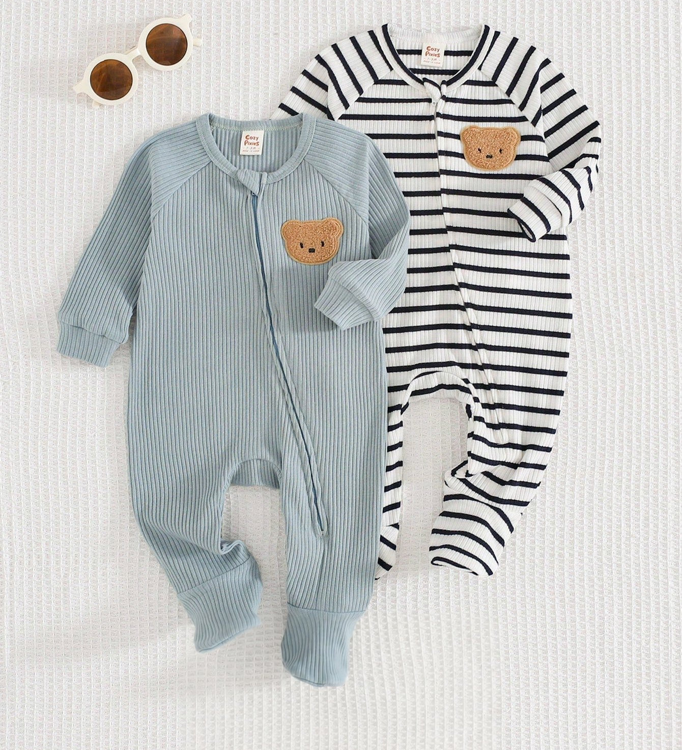 Macacão Bebê com Pé Canelado Zíper Patch Urso 004 Macacão Unissex 02 Kabannas Azul e branco Recém-nascido 