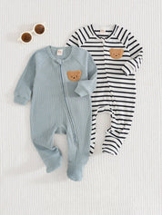 Macacão Bebê com Pé Canelado Zíper Patch Urso 004 Macacão Unissex 02 Kabannas Azul e branco Recém-nascido 