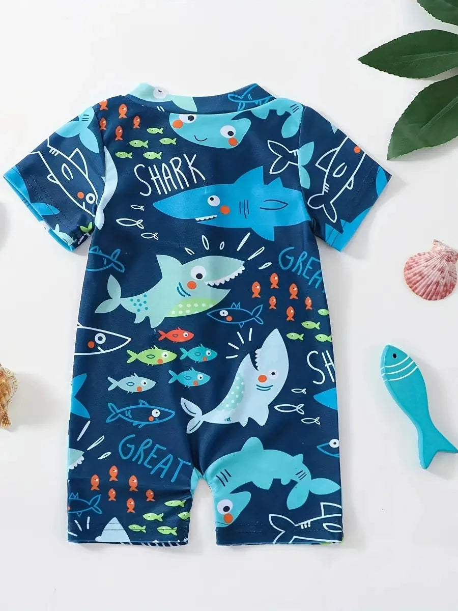 Macacão de Banho Infantil Manga Curta Estampa Tubarão Zíper Proteção Solar Praia e Piscina Macacão de Banho Menino 01 Kabannas 