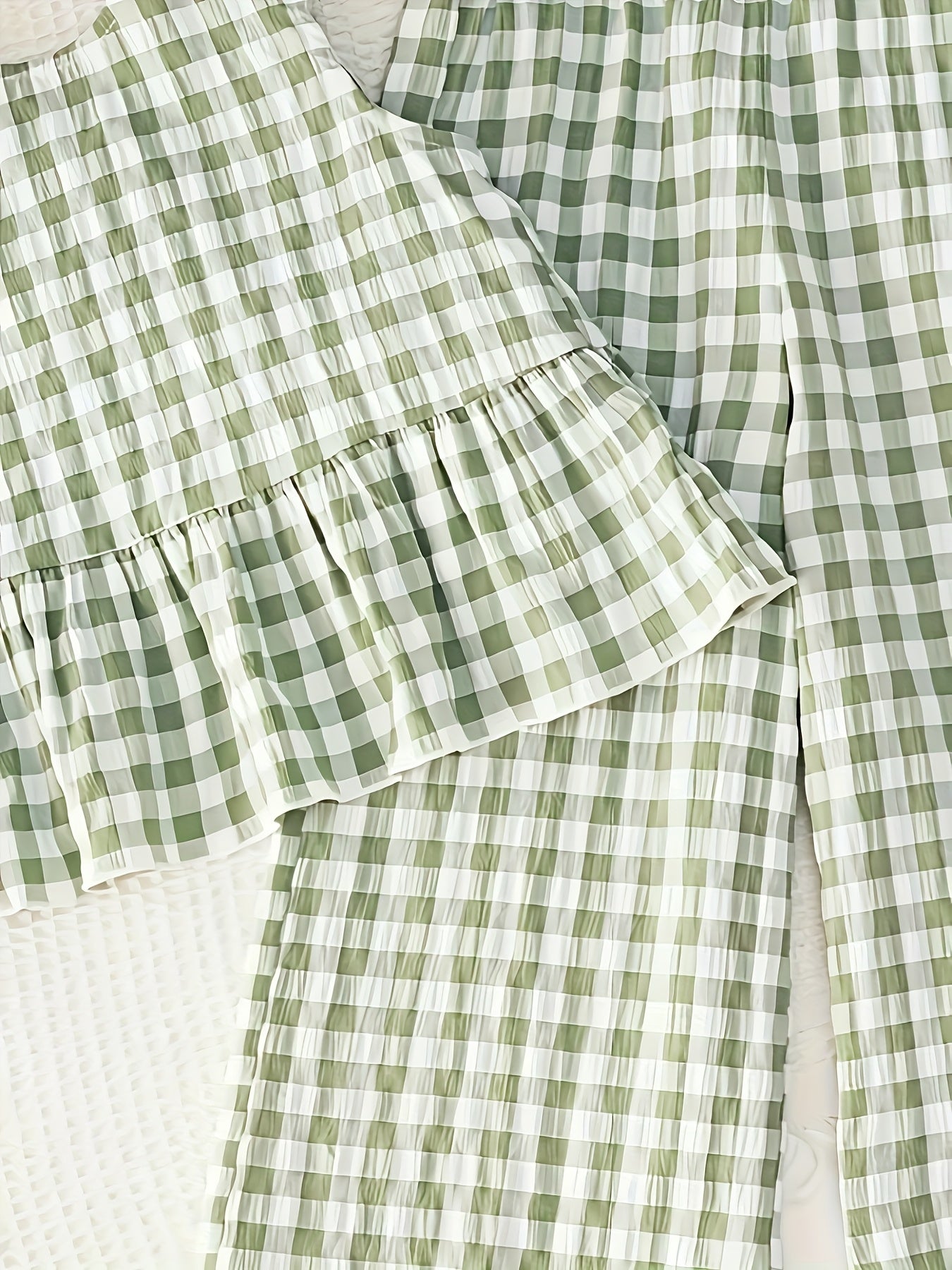 Conjunto 2 Peças Bebê Menina Regata com Folhos e Calça Wide Leg Xadrez