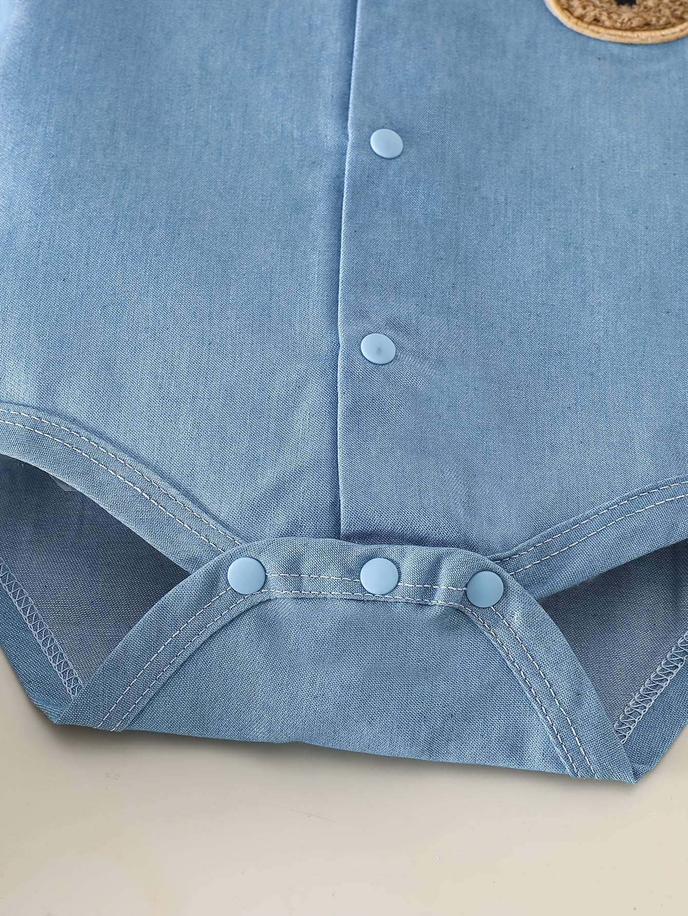 Conjunto Bebê Menino 2 Peças Macacão Body Denim Manga Curta e Shorts Suspensório Urso