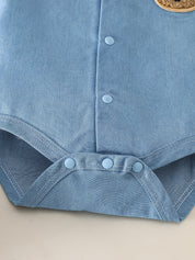 Conjunto Bebê Menino 2 Peças Macacão Body Denim Manga Curta e Shorts Suspensório Urso