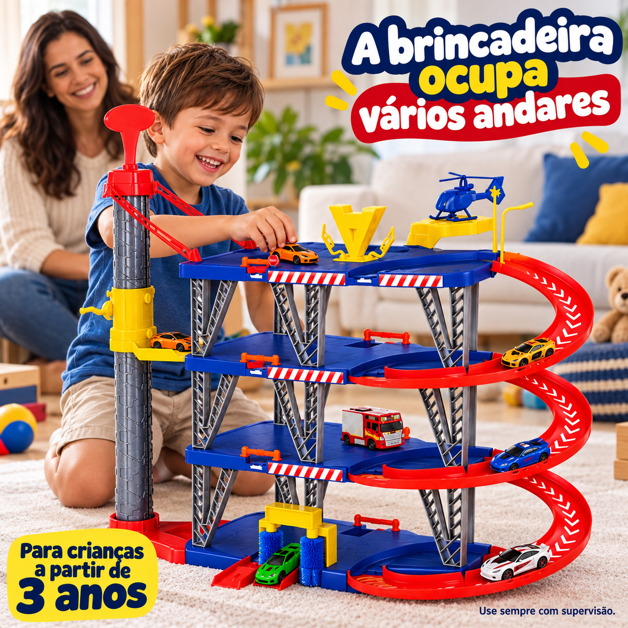 Criança brincando com garagem infantil de quatro andares
