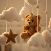 Móbile de Berço Musical com Ursinho de Veludo Móbile de Berço 03 Kabannas 