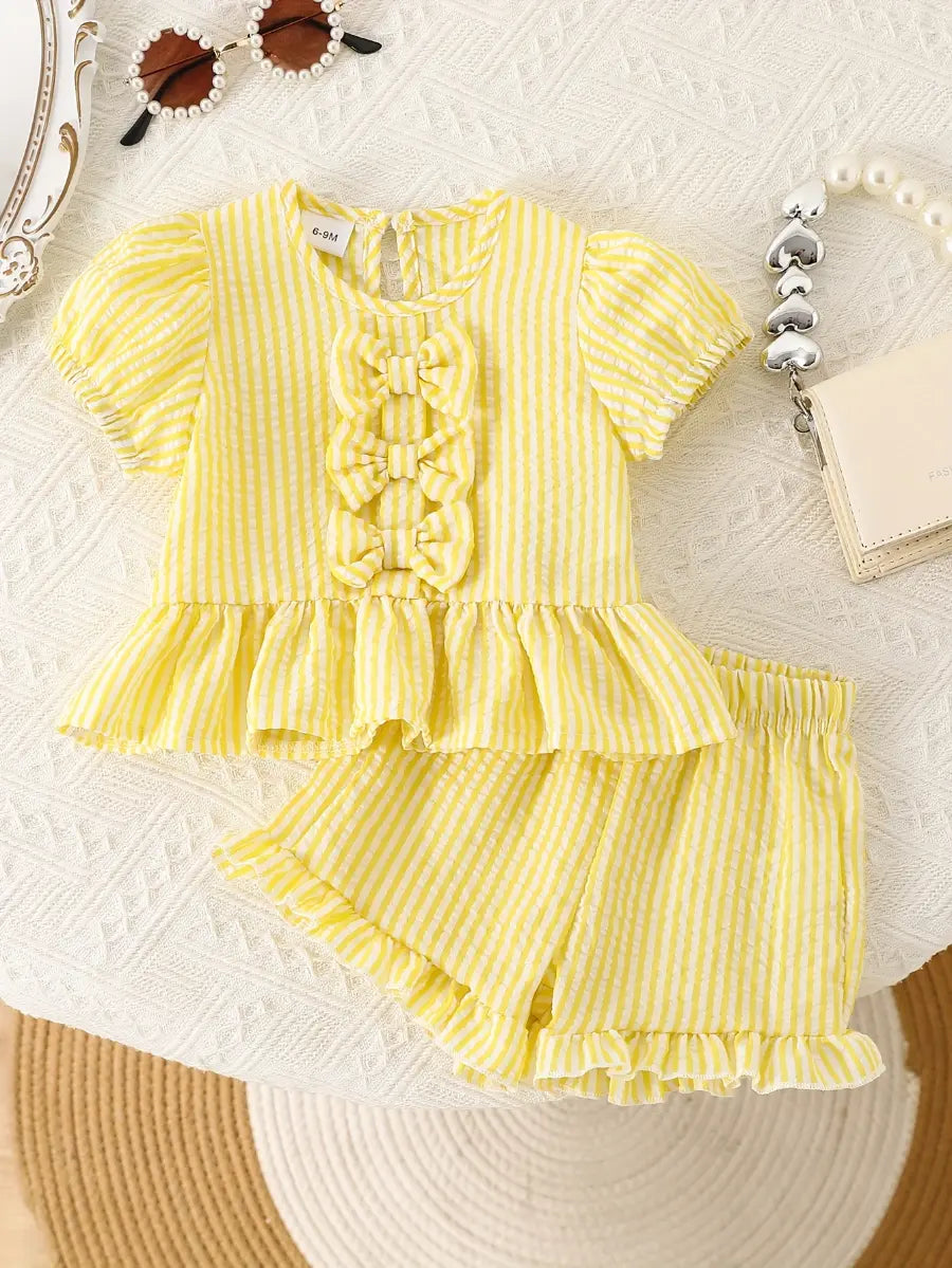 Conjunto 2 Peças Bebê Menina Blusa Listrada com Laços e Shorts Babado Seersucker