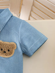 Conjunto 2 Peças Bebê Menino Body Macacão Denim Manga Curta com Bordado de Urso e Shorts Suspensório Veludo Cotelê