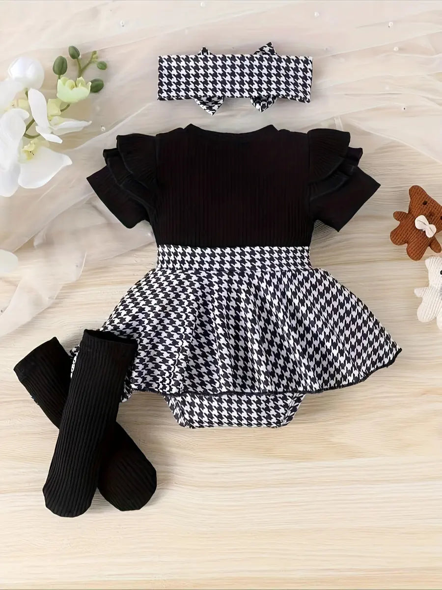 Conjunto Body Bebê Menina 3 Peças Macacão Saia Pied-de-Poule Manga Borboleta com Tiara e Meias