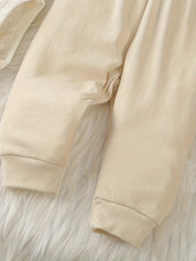 Conjunto Bebê Menino Kit 4 Peças Body Listrado Cardigan Bordado Girafa Calça e Touca