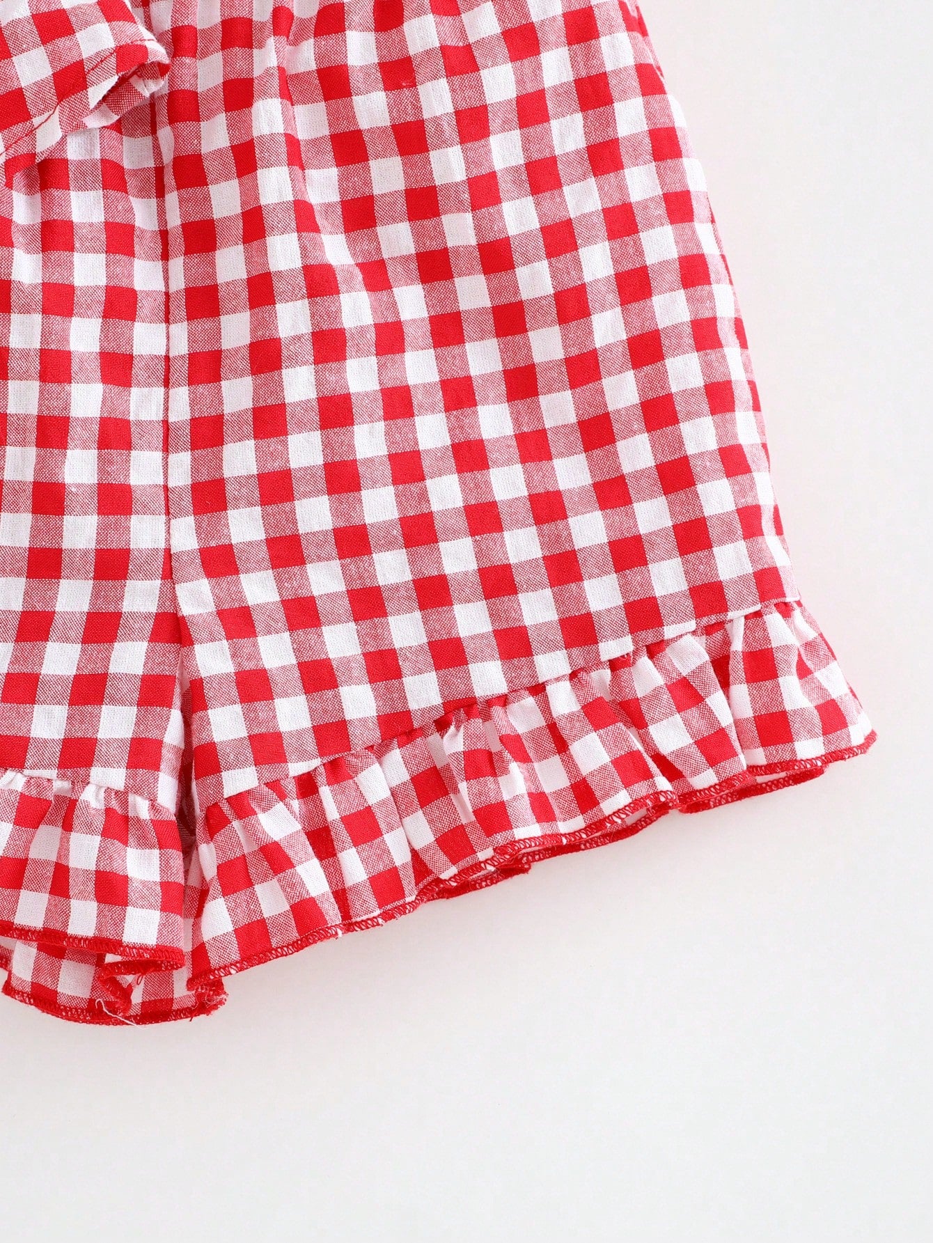 Conjunto 2 Peças Bebê Menina Top Alças com Bordado de Morango e Shorts Xadrez