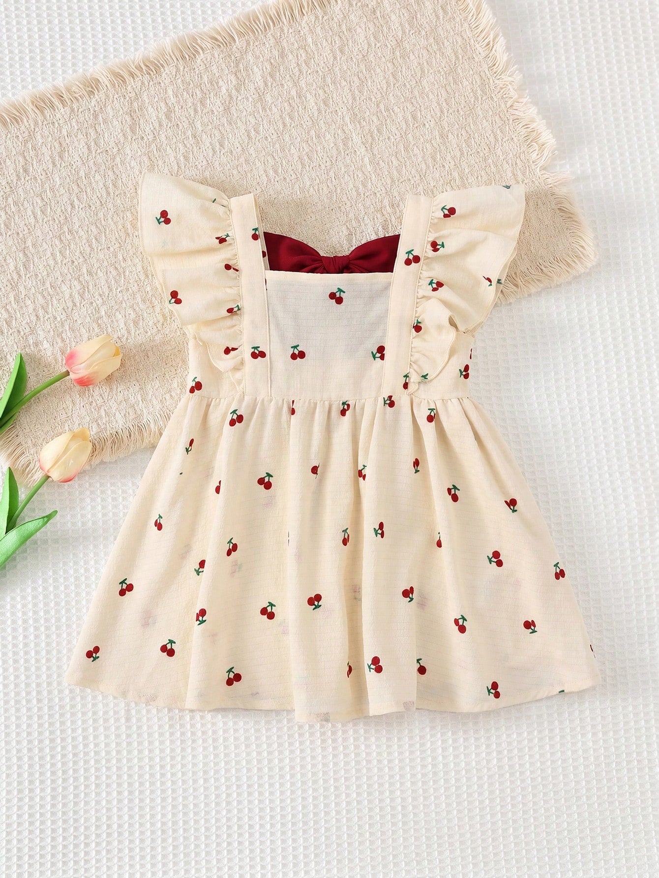 Vestido Bebê Menina Estampa Cereja com Laço Vermelho