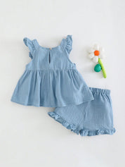 Conjunto Bebê Menina com Flores Aplicadas Babados e Shorts