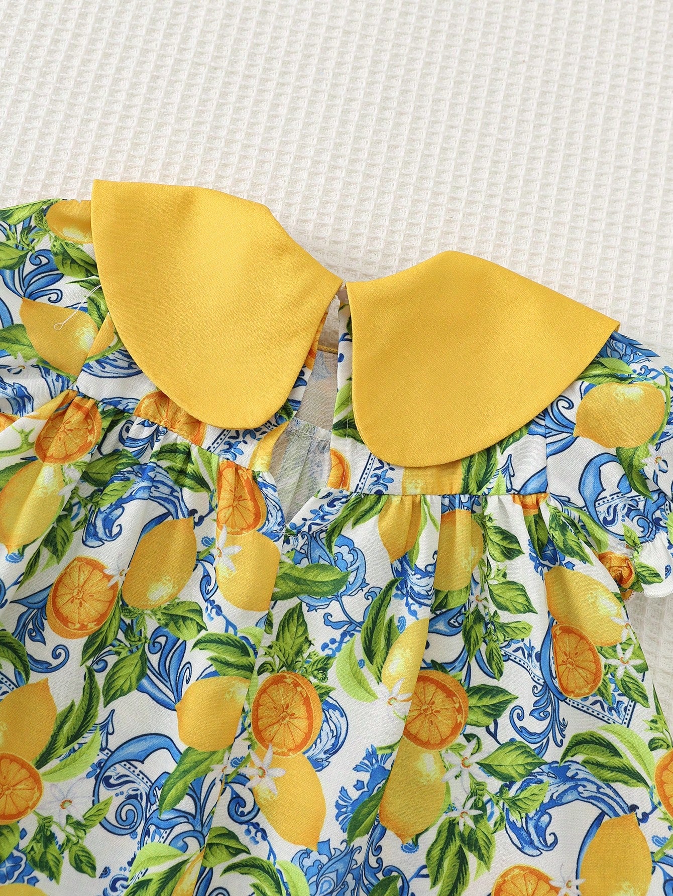 Vestido Bebê Menina Estampa Limão Gola Peter Pan com Laço