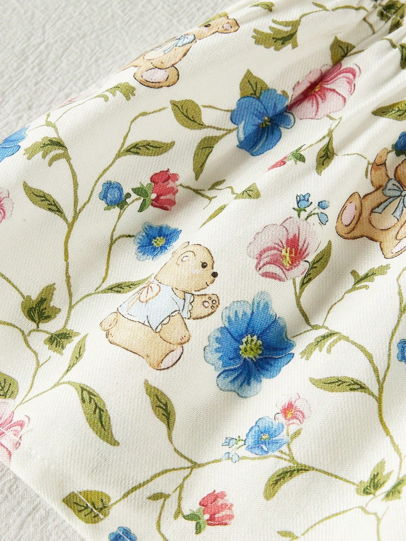 Conjunto Bebê Menina Floral com Ursinhos Laços e Shorts