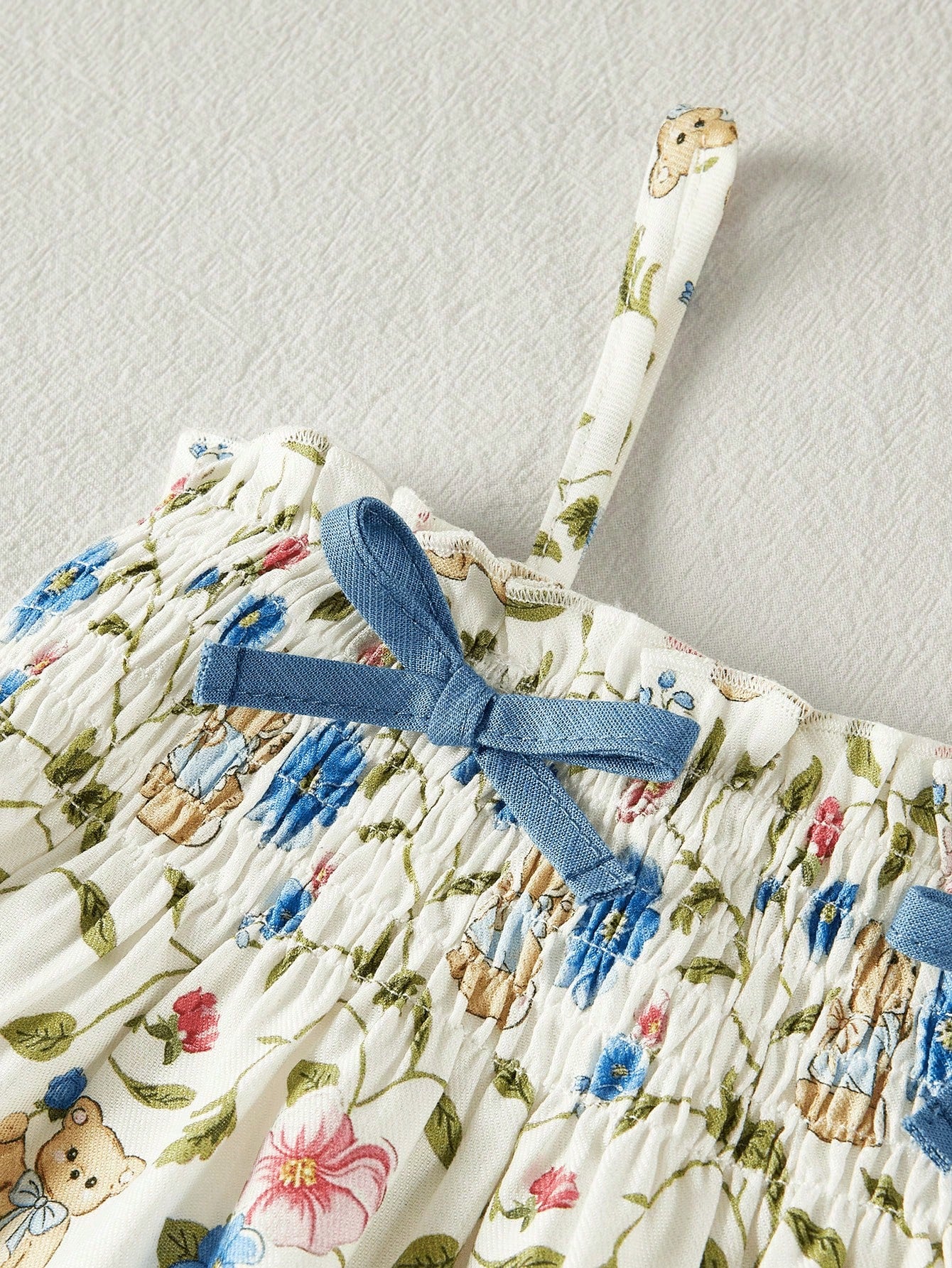 Conjunto Bebê Menina Floral com Ursinhos Laços e Shorts