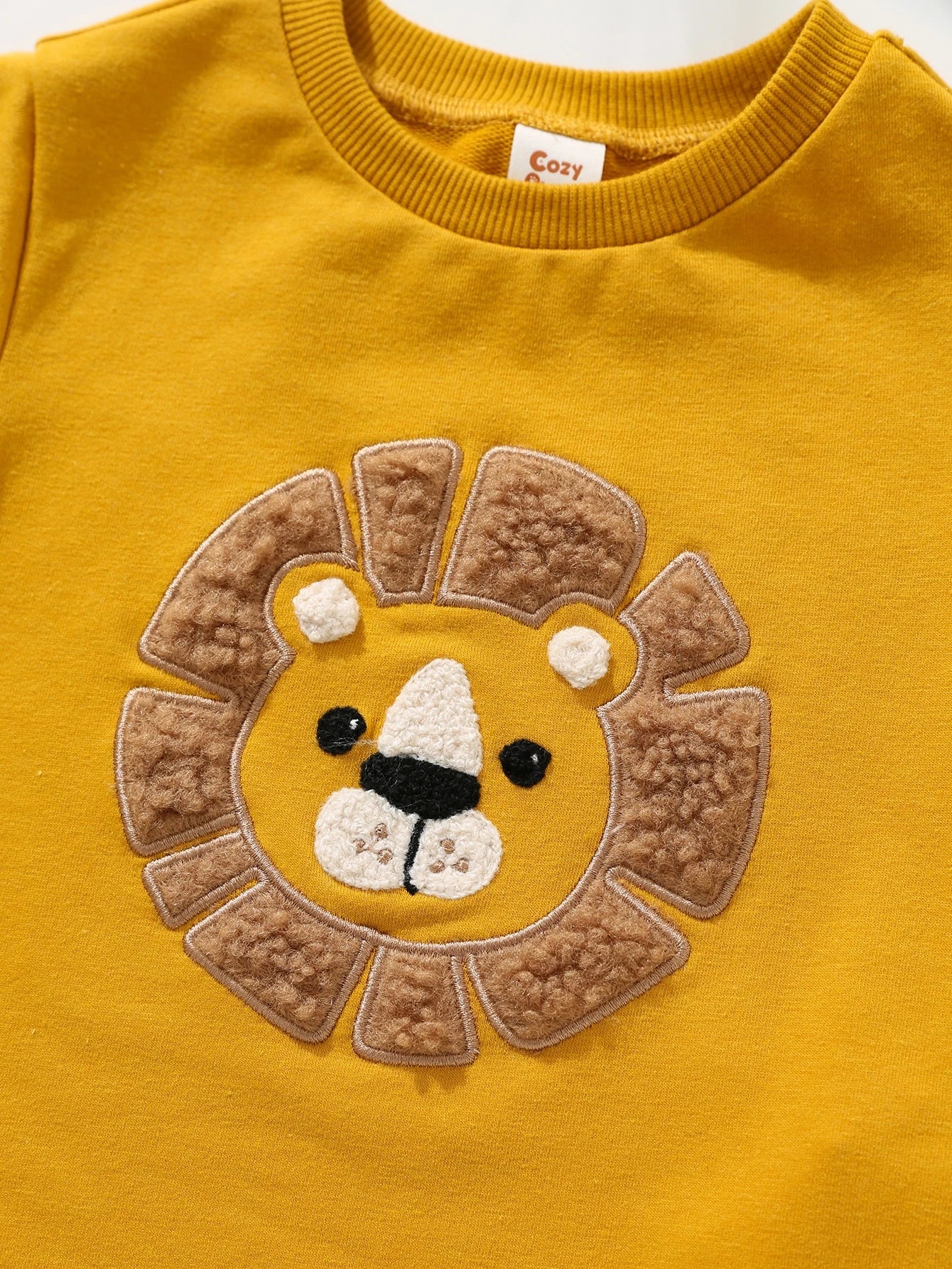 Conjunto Infantil Menino Camiseta Leão 3D e Shorts Listrado