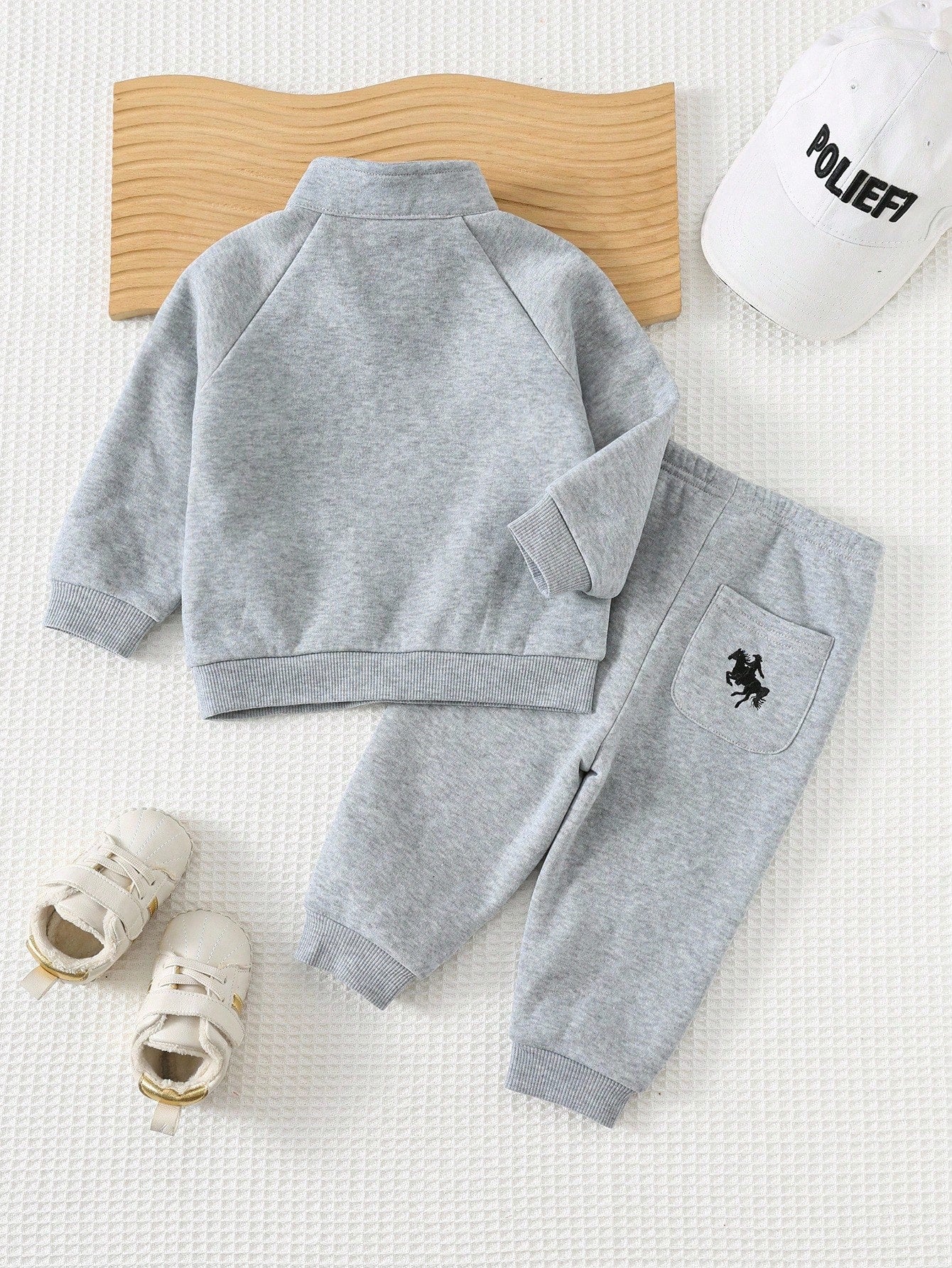 Conjunto Bebê Menino Moletom Bordado Cavalo e Calça
