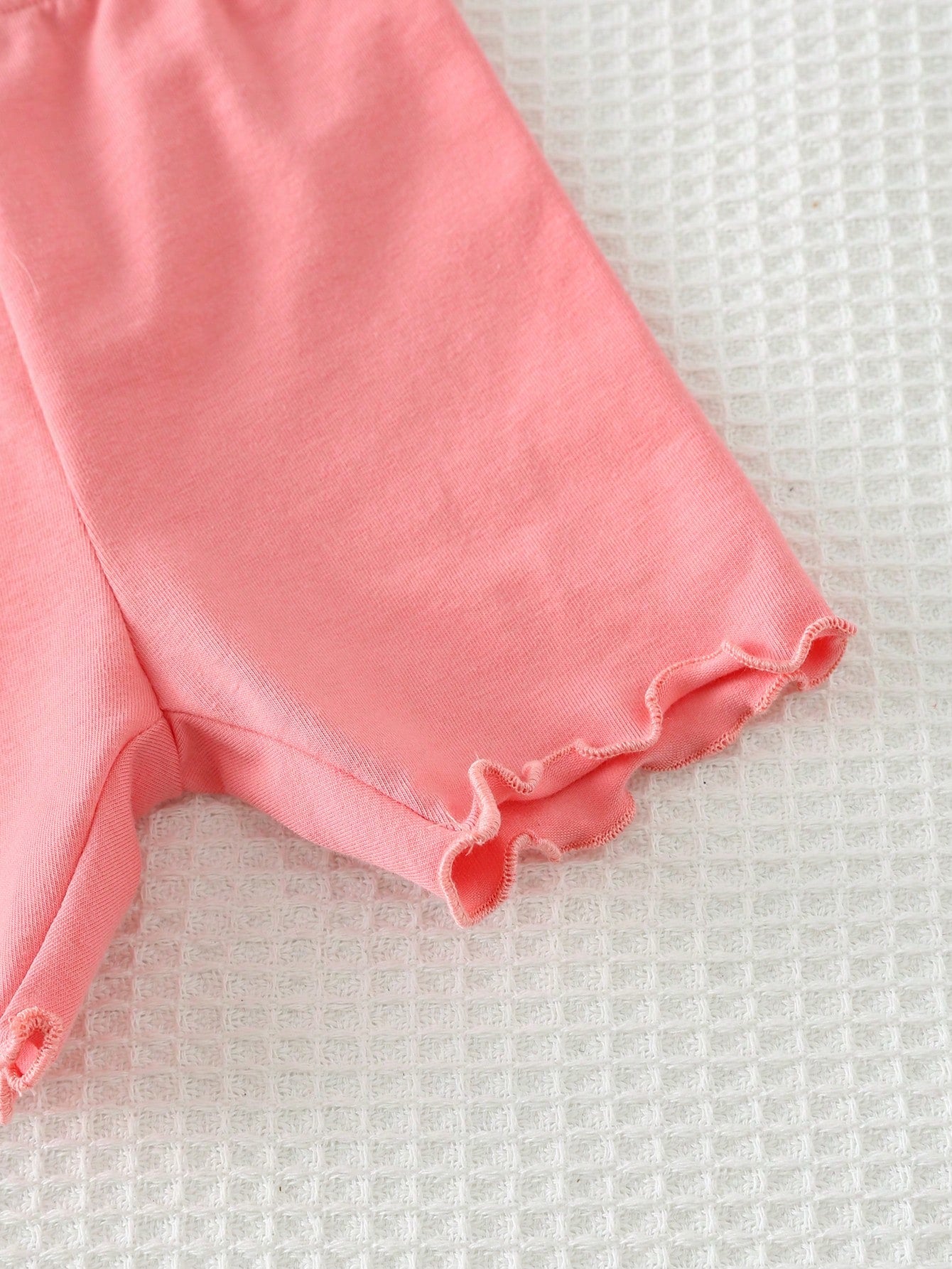 Conjunto Bebê Menina Camiseta Floral e Shorts Ciclismo