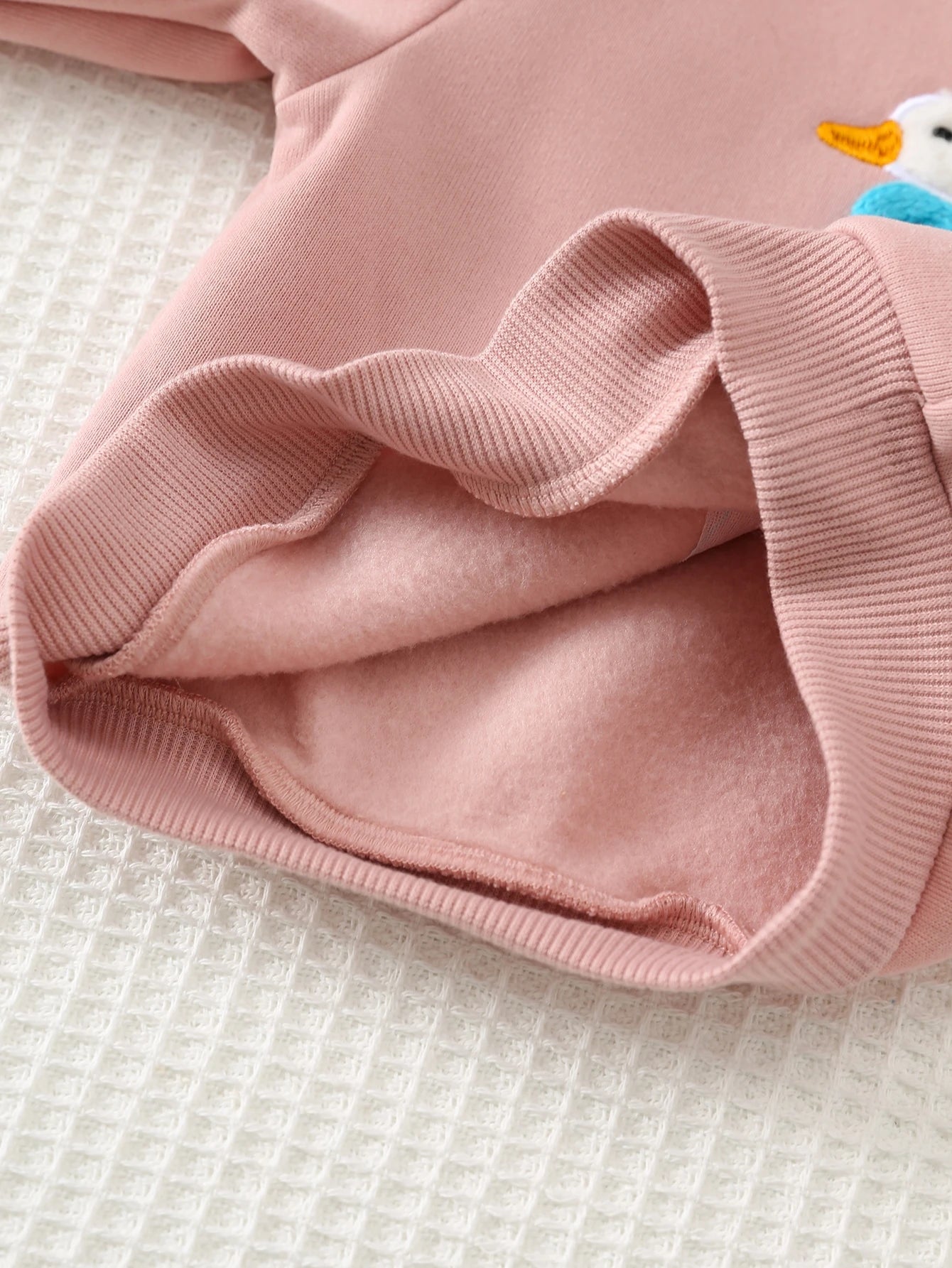Conjunto Bebê Menina Moletom Ganso 3D e Calça Listrada