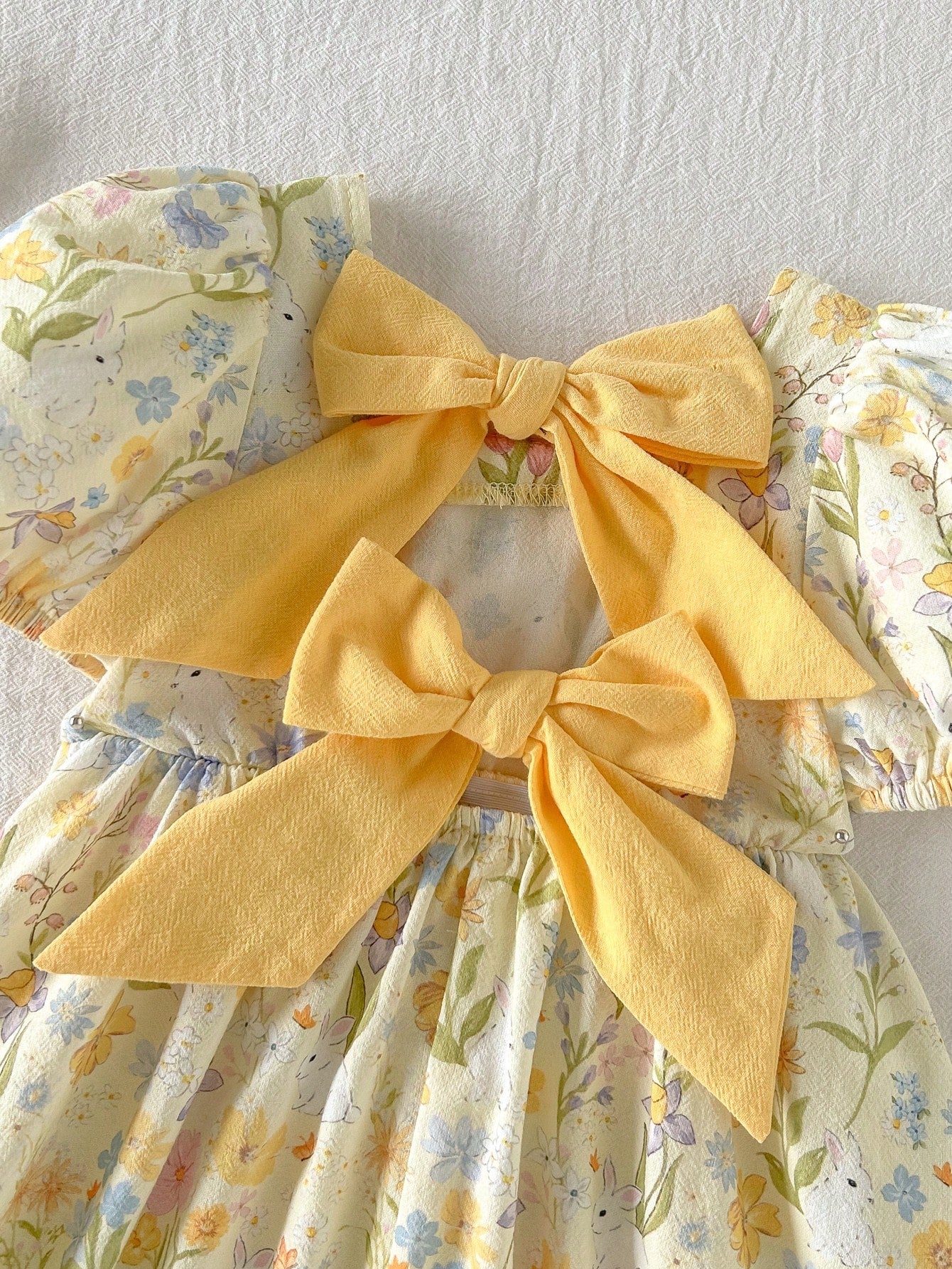 Vestido Bebê Menina Manga Bufante Floral e Coelho