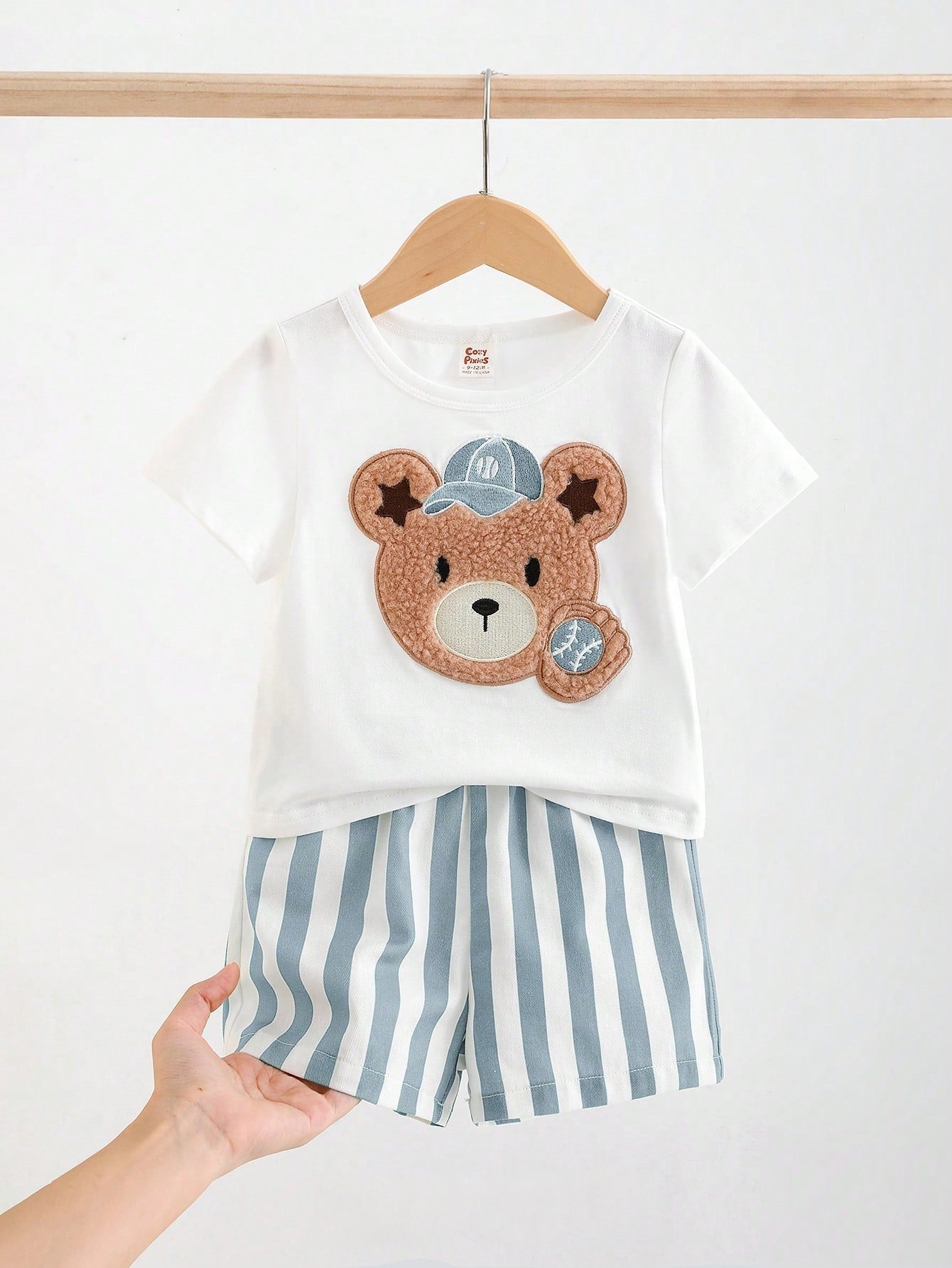 Conjunto Bebê Menino Baseball com Urso Bordado e Shorts Listrado