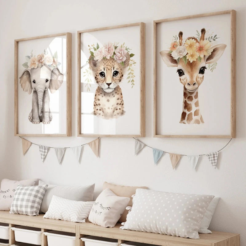 Quadro Decorativo Infantil Trio: Elefante, Leopardo e Girafa Quadro Decorativo 03 Kabannas 20x30 - Moldura preta 
