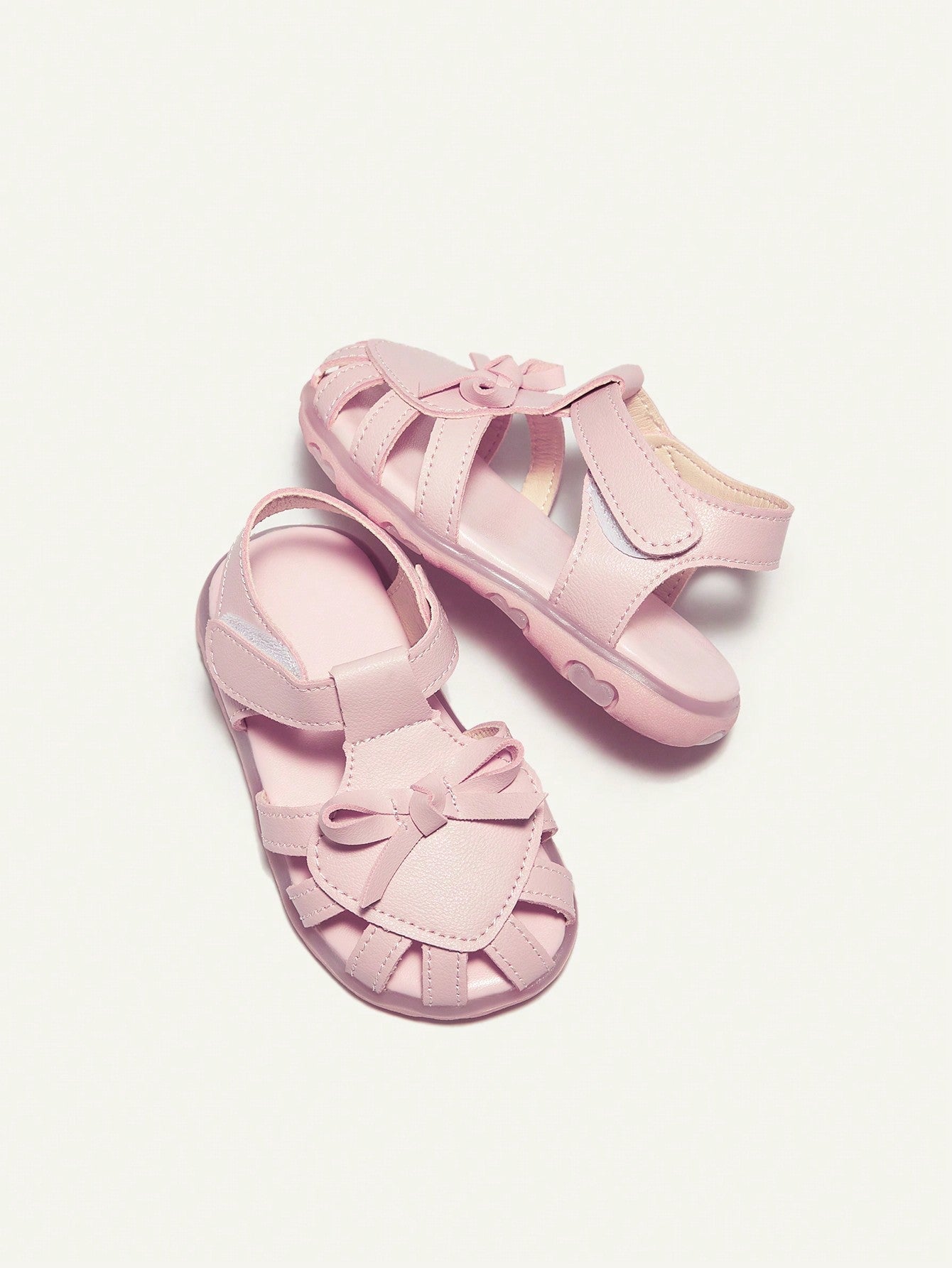Sandália Infantil Menina Estilo Princesa Fechada com Luz LED Velcro 001 Sandália Infantil 05 Kabannas 