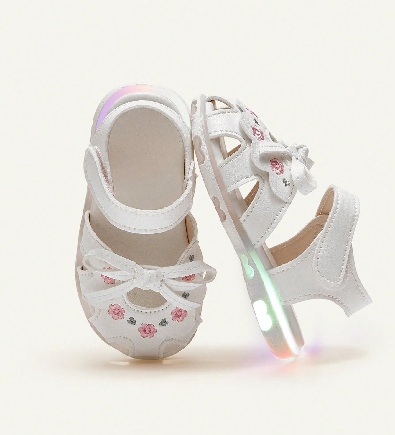 Sandália Infantil Menina Fechada com LED Bordado Floral e Laço 001 Sandália Infantil 06 Kabannas Branco 18 