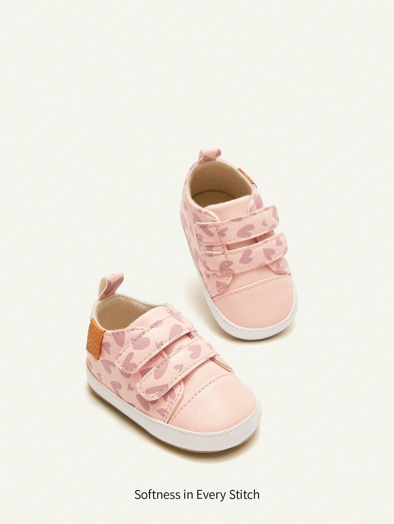 Tênis Bebê Menina Sneaker Velcro Duplo Estampa Coração 001 Tênis Infantil 09 Kabannas 