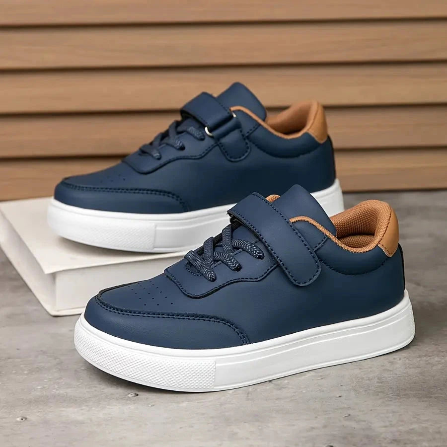 Tênis Infantil Cano Baixo Velcro e Cadarço Sola EVA Antiderrapante Azul Calçado Infantil 06 Kabannas 