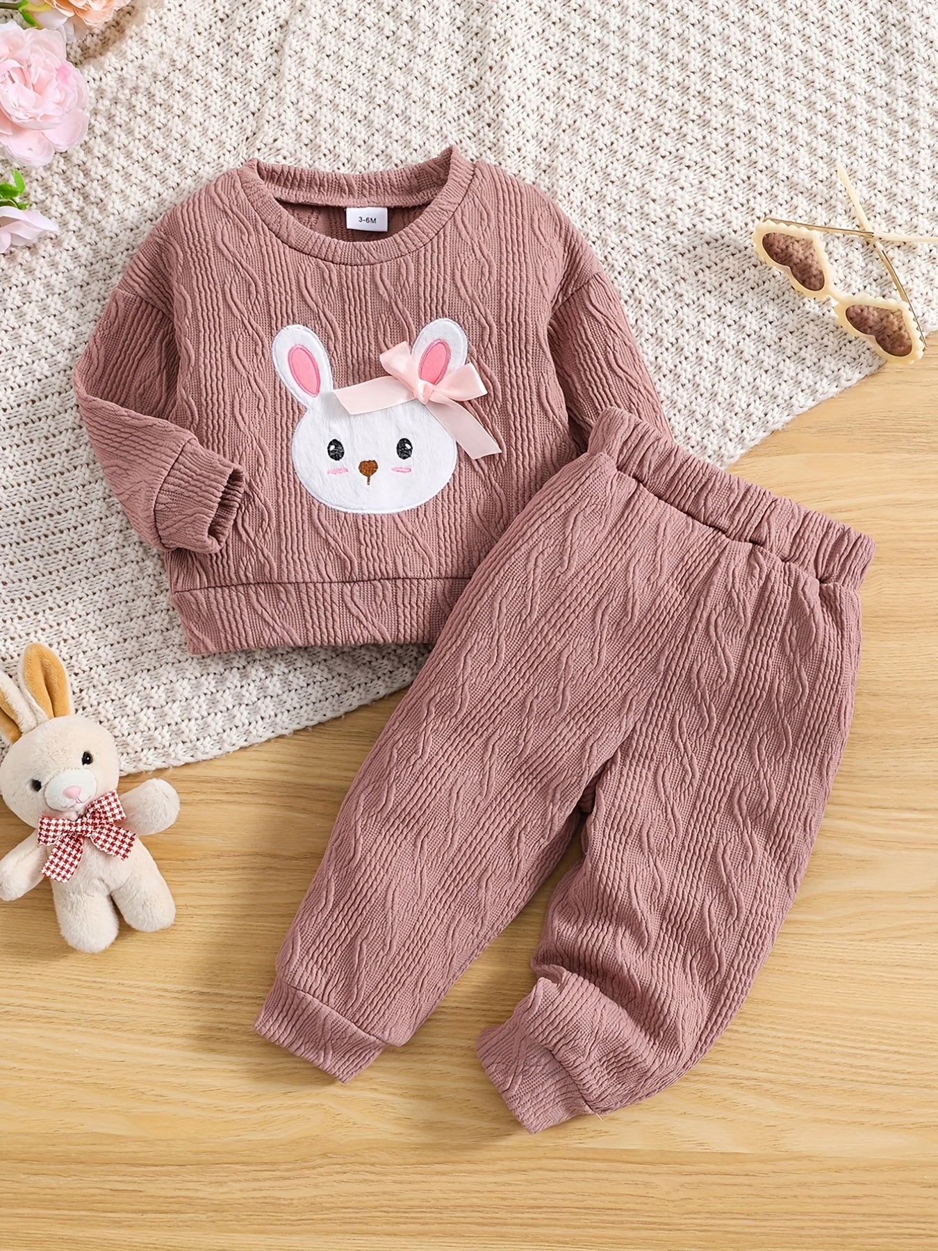 Conjunto Bebê Menina 2 Peças Moletom Texturizado Bordado Coelho com Laço e Calça