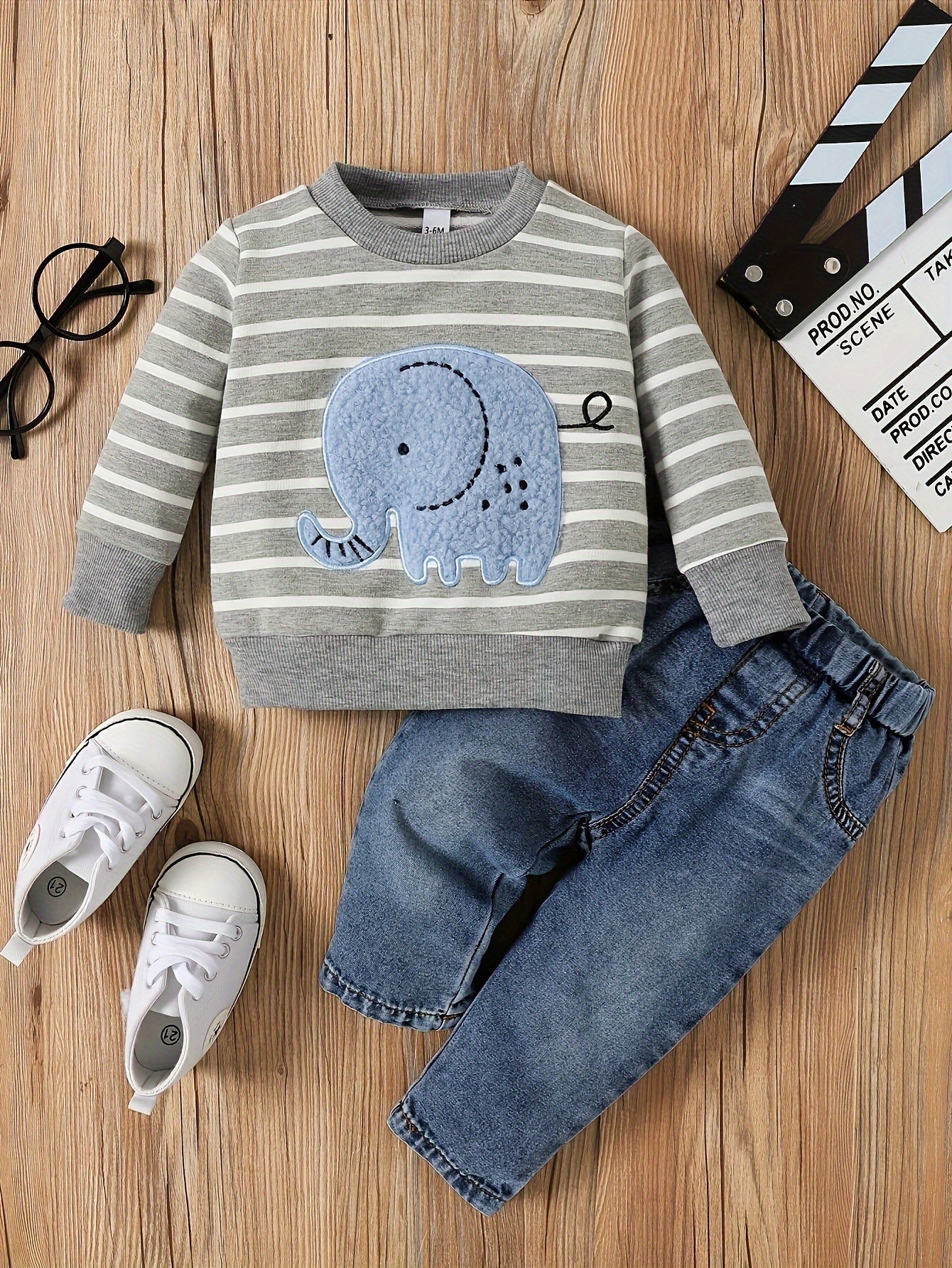 Conjunto 2 Peças Bebê Menino Moletom Listrado Elefante e Calça Jeans