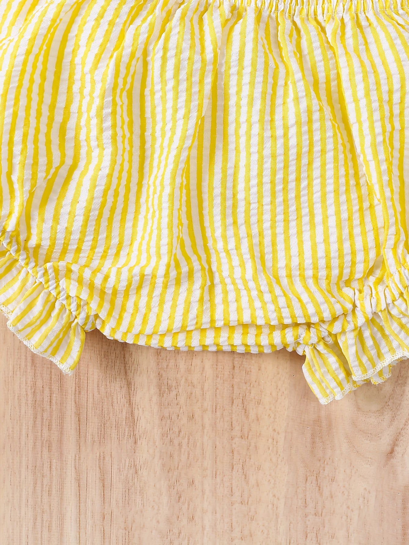 Conjunto Infantil Bebê Menina Regata com Laço e Short Listrado 2 Peças