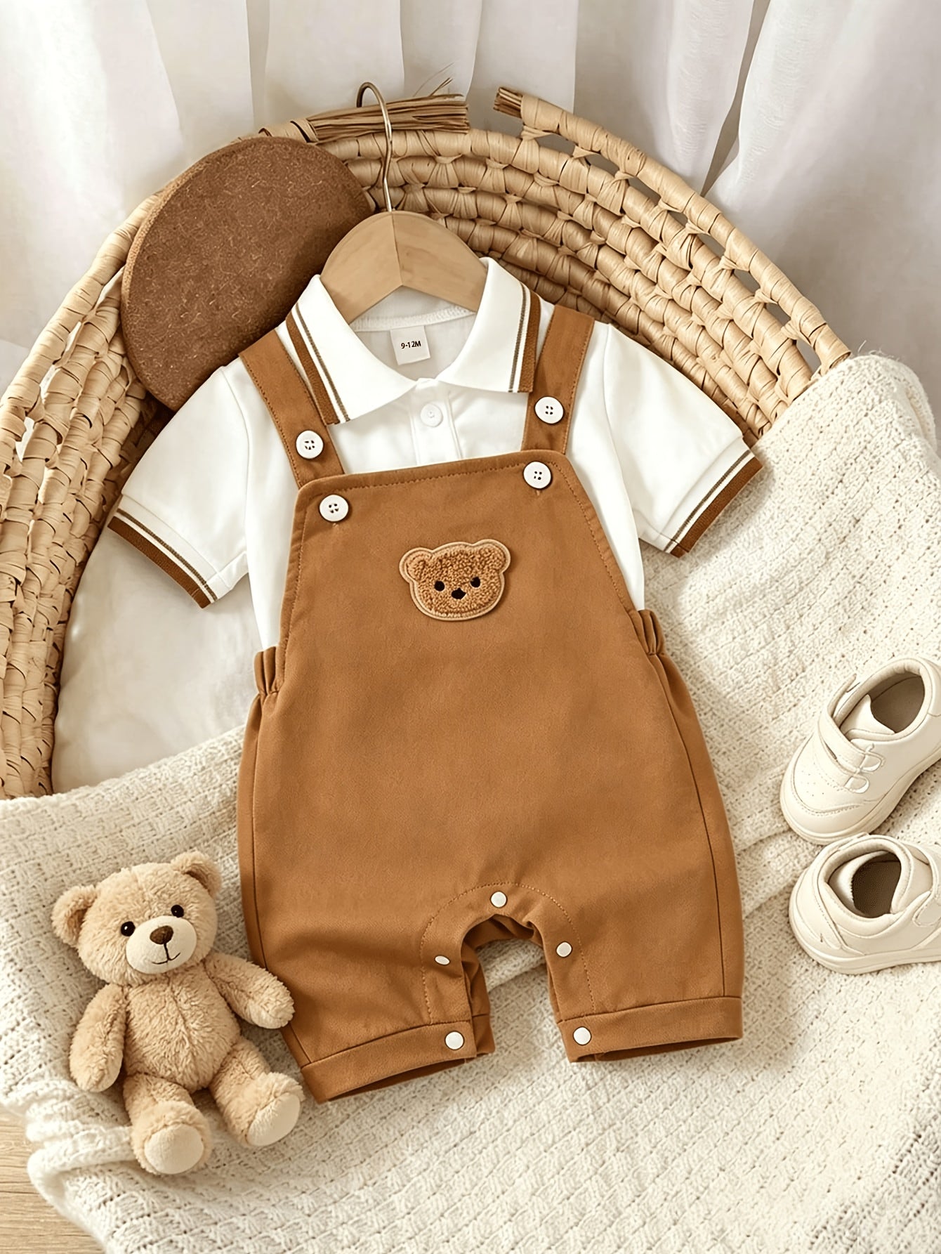 Conjunto 2 Peças Bebê Menino Body Polo e Macacão Suspensório Urso