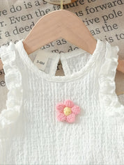 Conjunto 2 Peças Bebê Menina Regata com Babado e Flor 3D em Crochê e Short Floral em Relevo com Babado