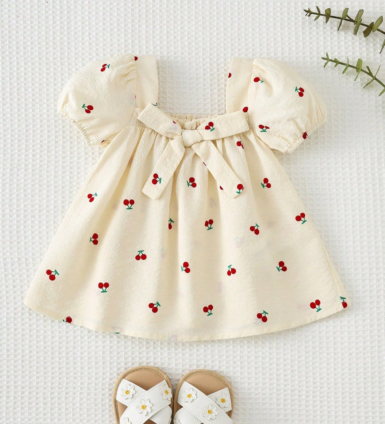 Vestido Bebê Menina Cereja Manga Pétala Laço Gola Quadrada 001 Vestido Menina 03 Kabannas Off-white Recém-nascido 